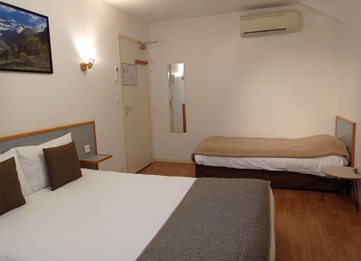 Hotel De La Gare Пиерфит-Нестала Екстериор снимка