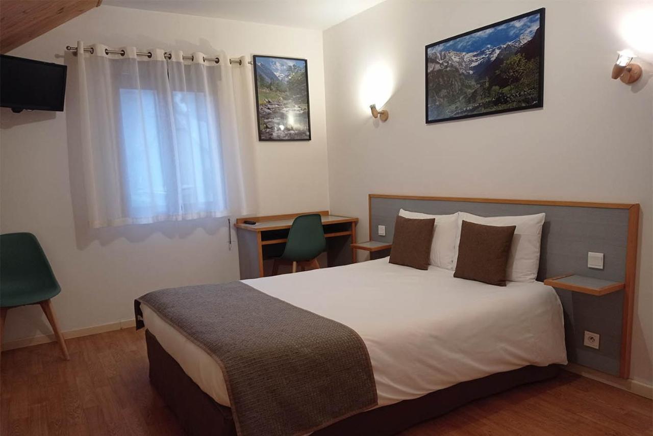 Hotel De La Gare Пиерфит-Нестала Екстериор снимка